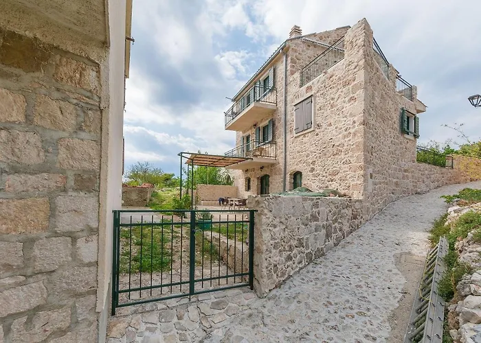 Zvonimir Appartement *